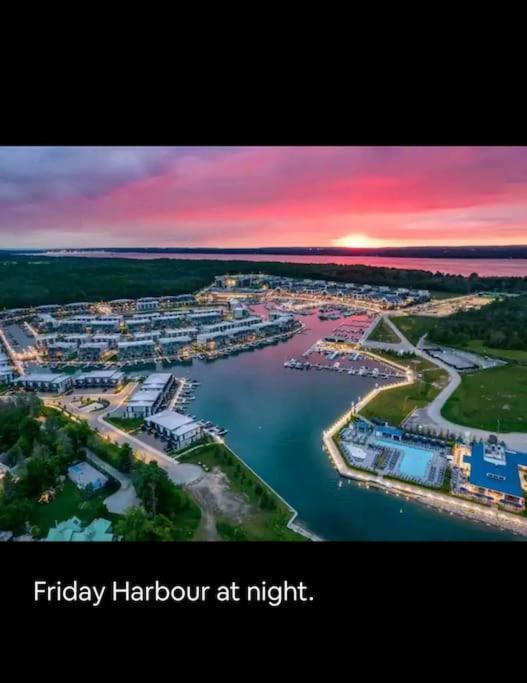 Cozy South View Suite Overlooking The Nature Trail Innisfil エクステリア 写真
