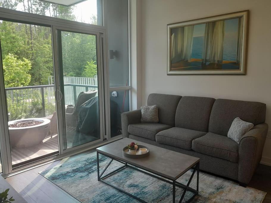 Cozy South View Suite Overlooking The Nature Trail Innisfil エクステリア 写真