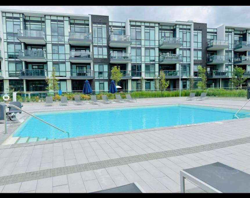 Cozy South View Suite Overlooking The Nature Trail Innisfil エクステリア 写真
